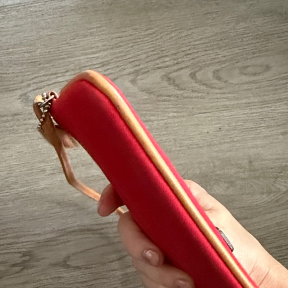 Coach Vintage Hamptons Red Canvas Wristlet Clutch - Picture 9 of 10